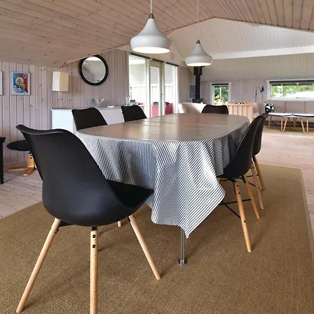 Three-bedroom In Tatil Evi Otterup